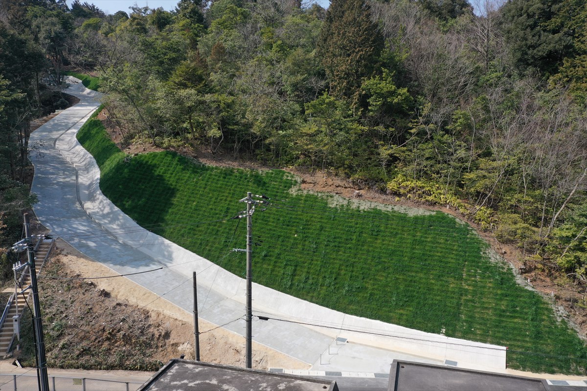 道路・建物・法面